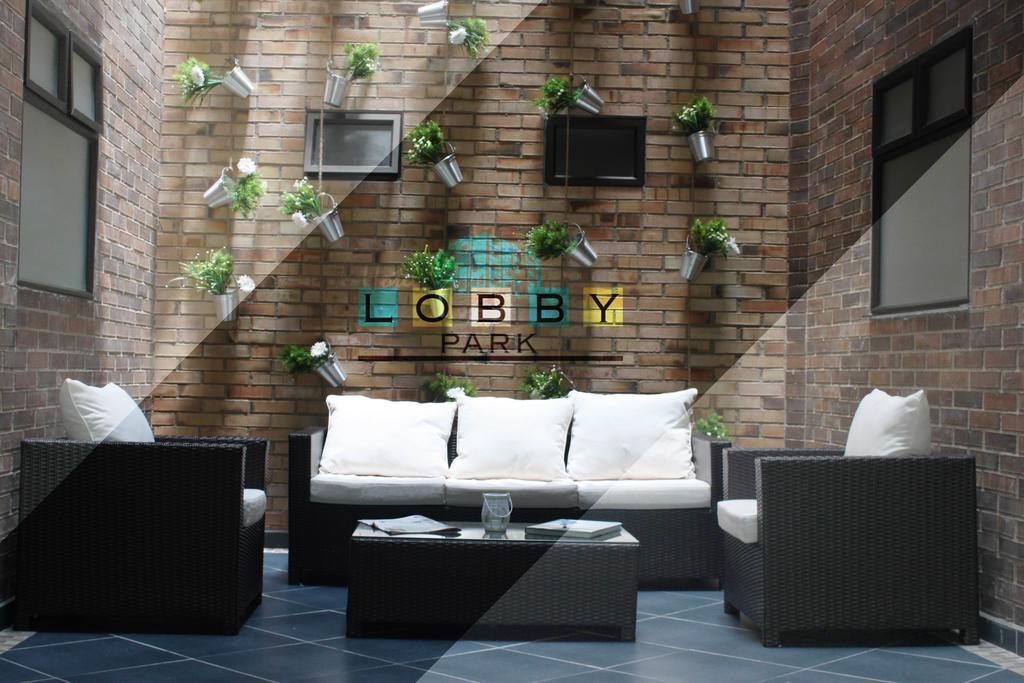 Lobby Park Hotel Medellin Luaran gambar